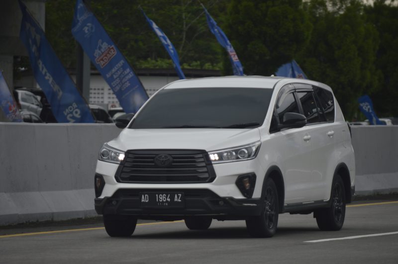 Toyota Innova Reborn